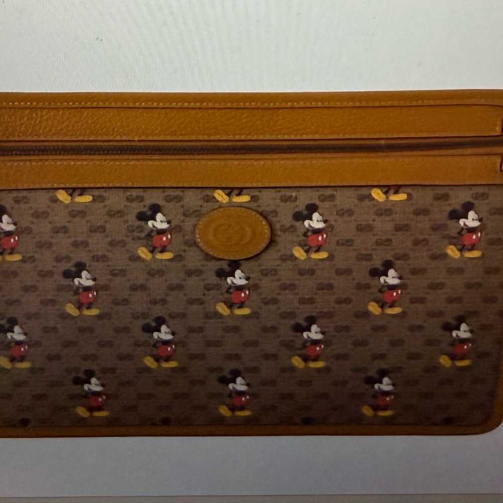 Gucci, new with tags in‎ original box, GG canvas, Mickey Mouse pouch clutch bag - Picture 3 of 12